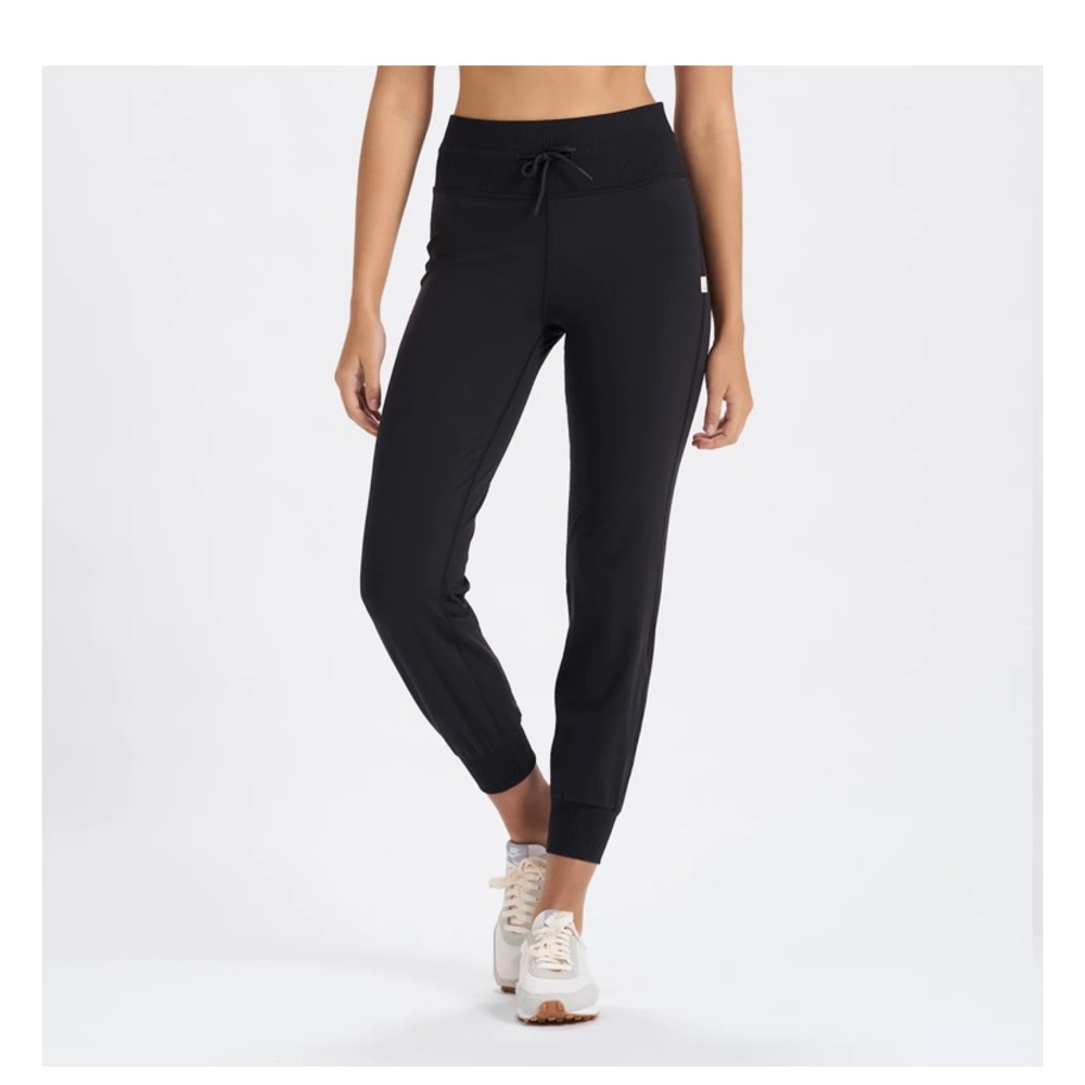 Vuori daily jogger